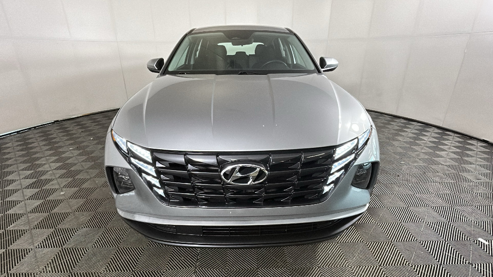 Used 2024 Hyundai Tucson SE AWD/4WD image 9