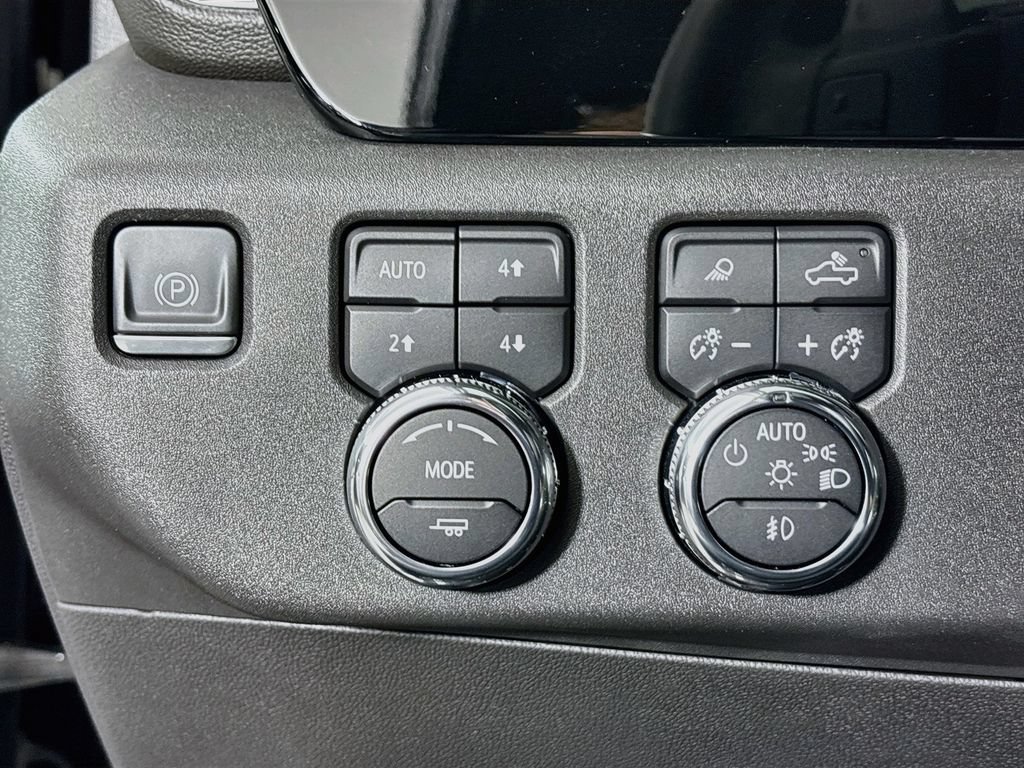 Certified 2023 GMC Sierra 1500 SLT w/ SLT Premium Package AWD/4WD image 11