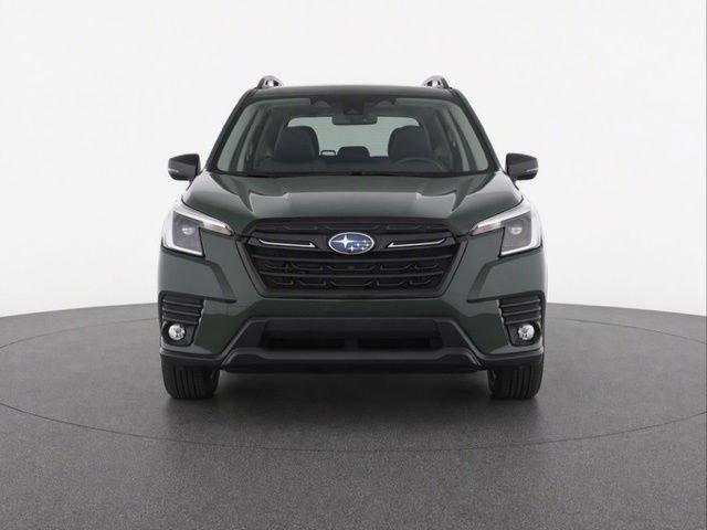 Used 2023 Subaru Forester Limited AWD/4WD image 2