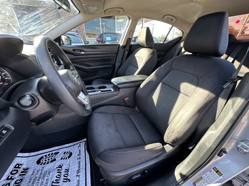 Used 2020 Nissan Altima 2.5 S FWD image 12