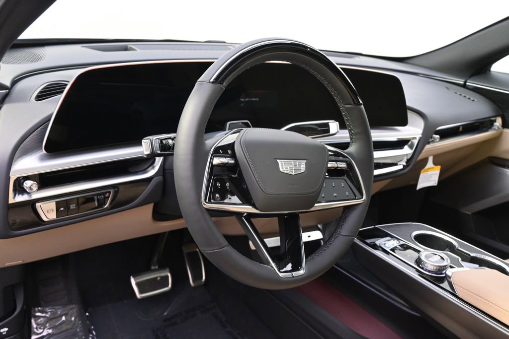 New 2025 Cadillac Lyriq Luxury w/ Nappa Leather Package image 11