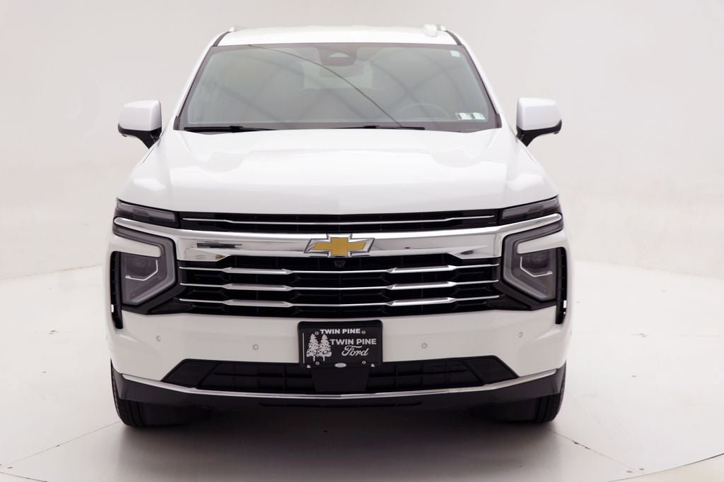 Used 2025 Chevrolet Tahoe LT AWD/4WD image 4