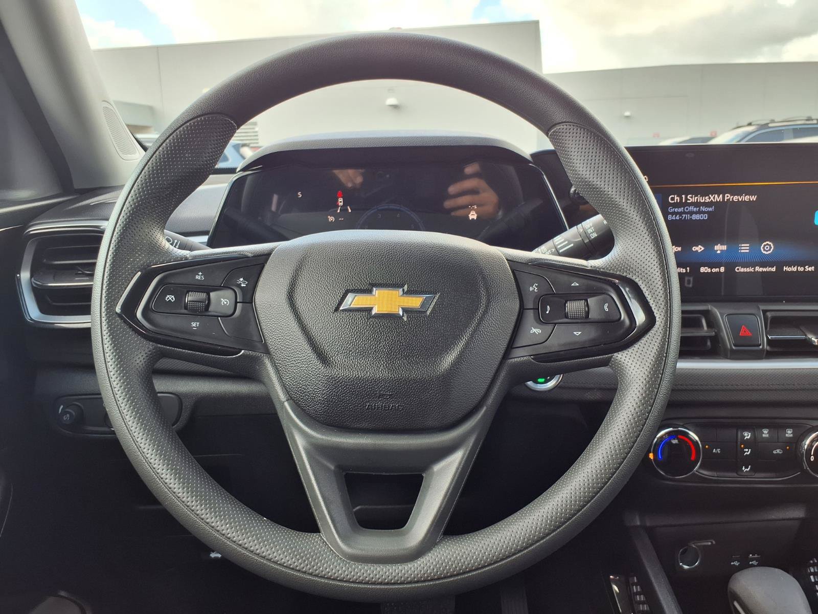 Used 2026 Chevrolet TrailBlazer LS w/ LS Convenience Package AWD/4WD image 13