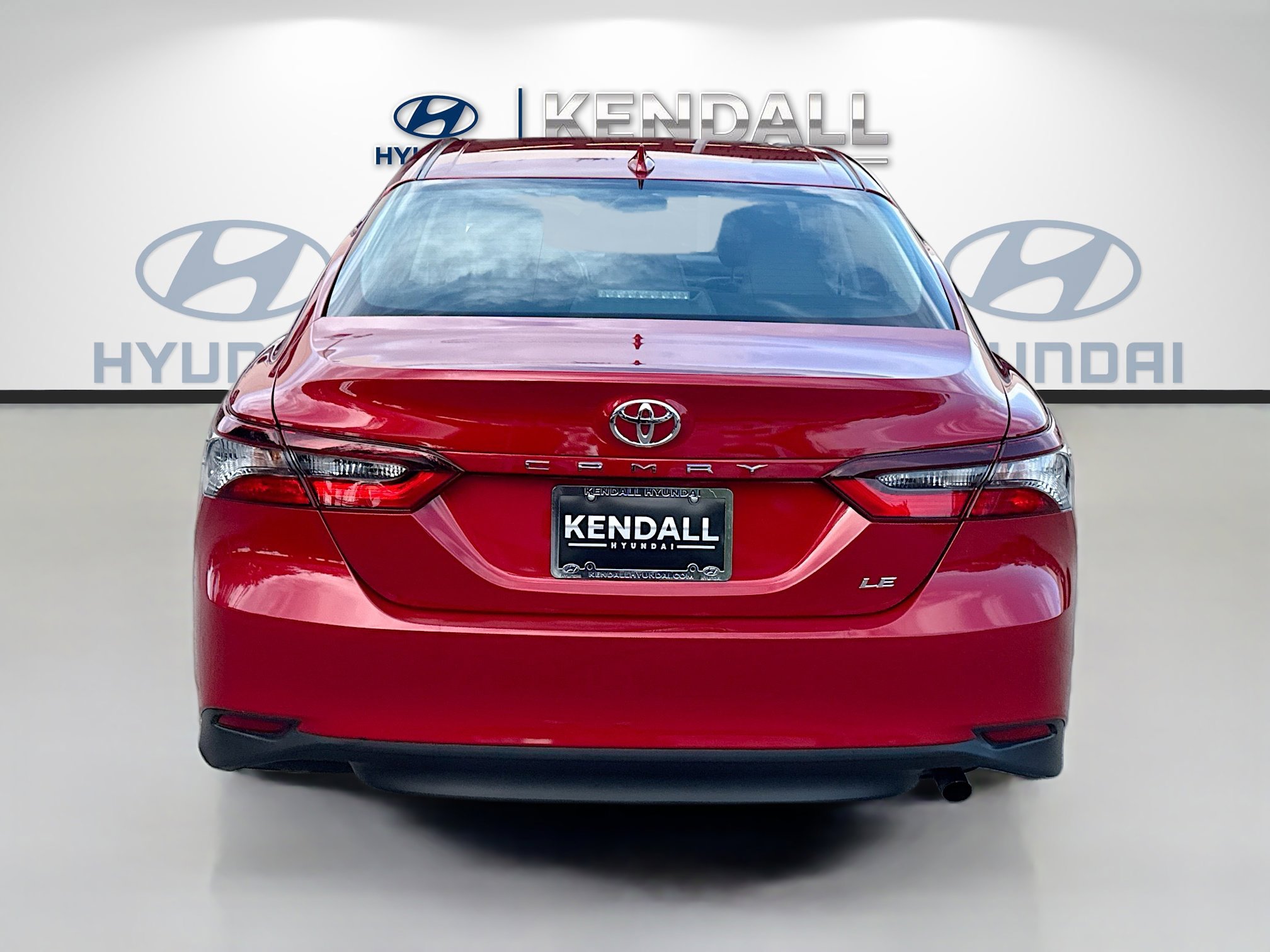 Used 2023 Toyota Camry LE image 5