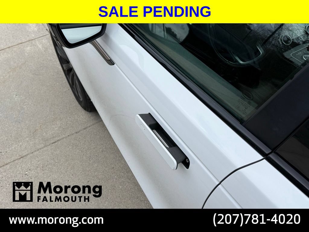 Used 2019 Land Rover Range Rover Velar R-Dynamic SE AWD/4WD image 23