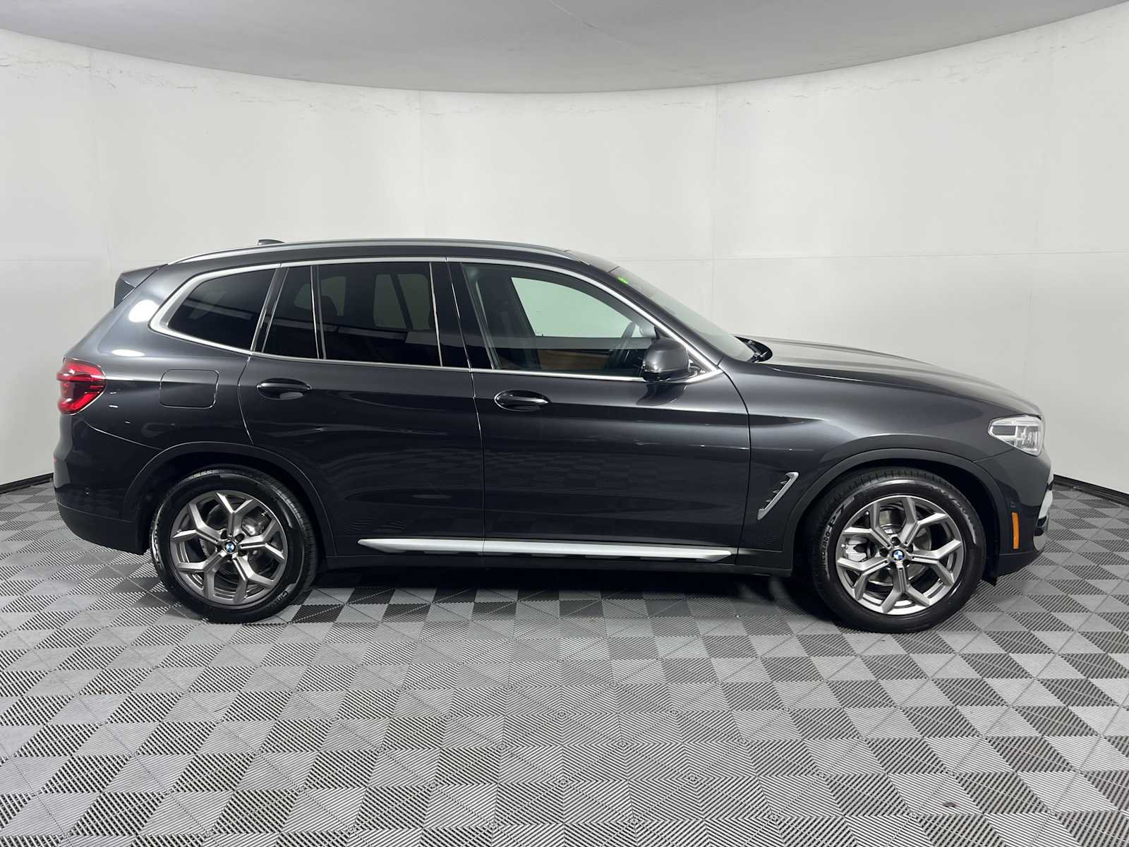Used 2021 BMW X3 sDrive30i w/ Executive Package RWD image 11