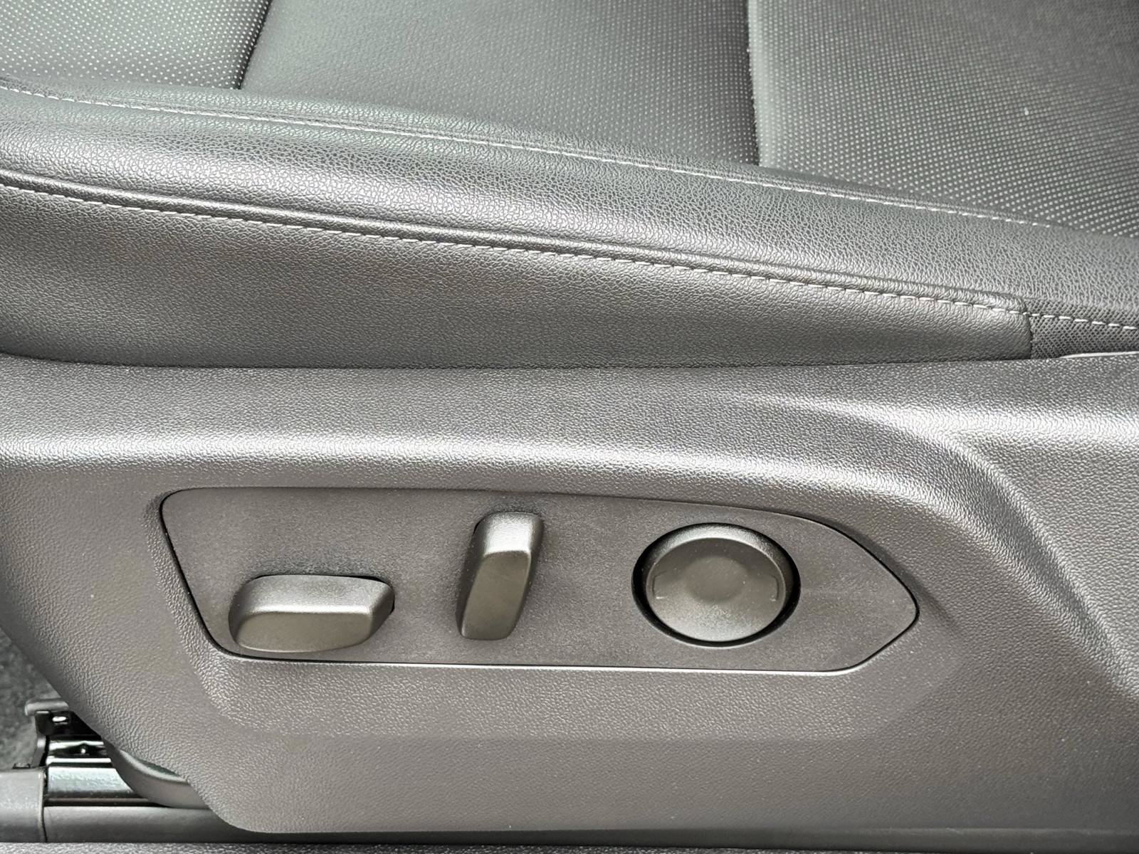 New 2025 Chevrolet Silverado 2500 LTZ w/ LTZ Premium Package AWD/4WD image 12