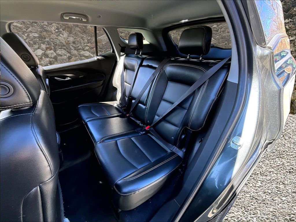 Used 2020 GMC Terrain SLT image 22