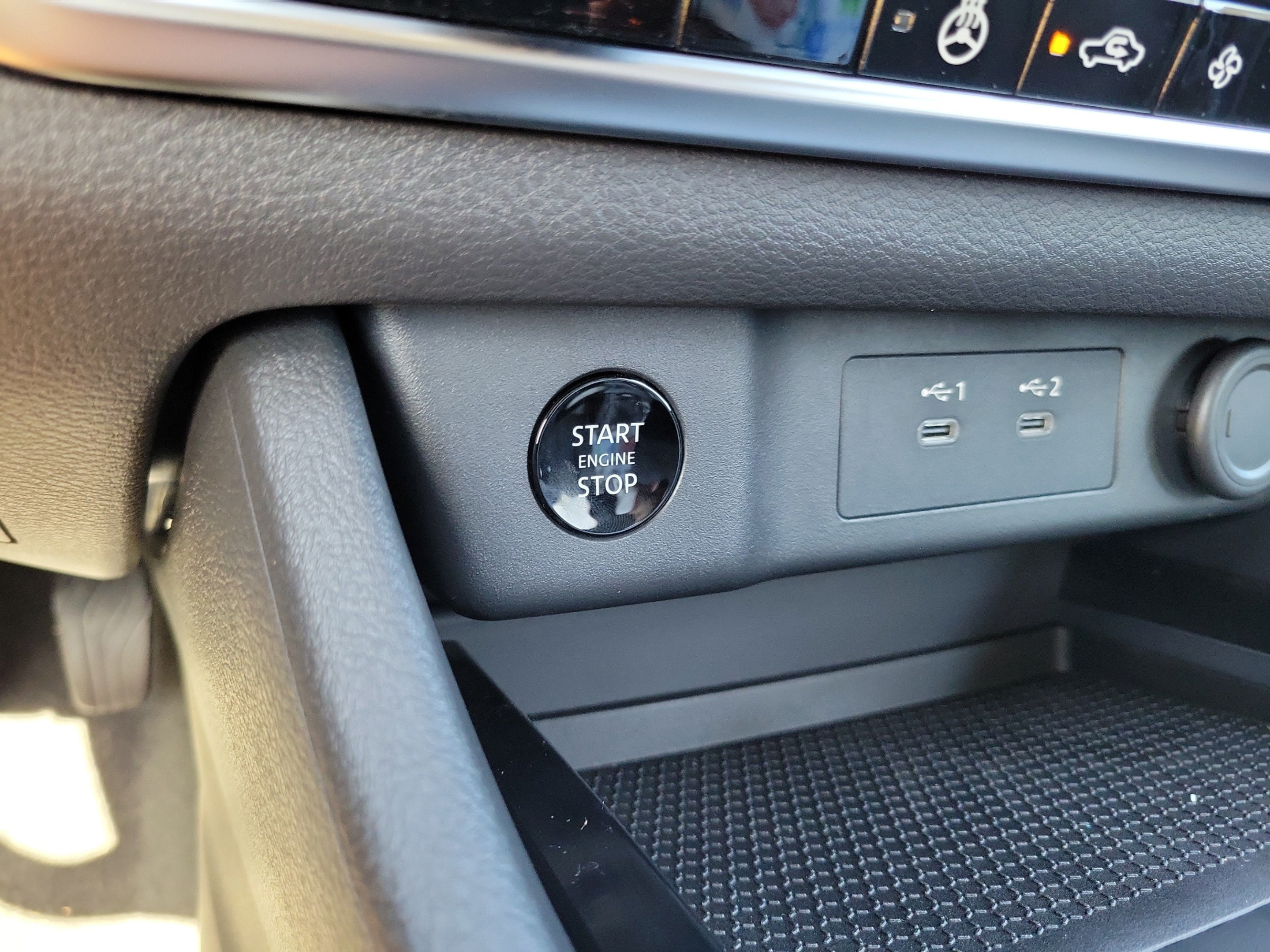 New 2026 Nissan Rogue Dark Armor FWD image 29