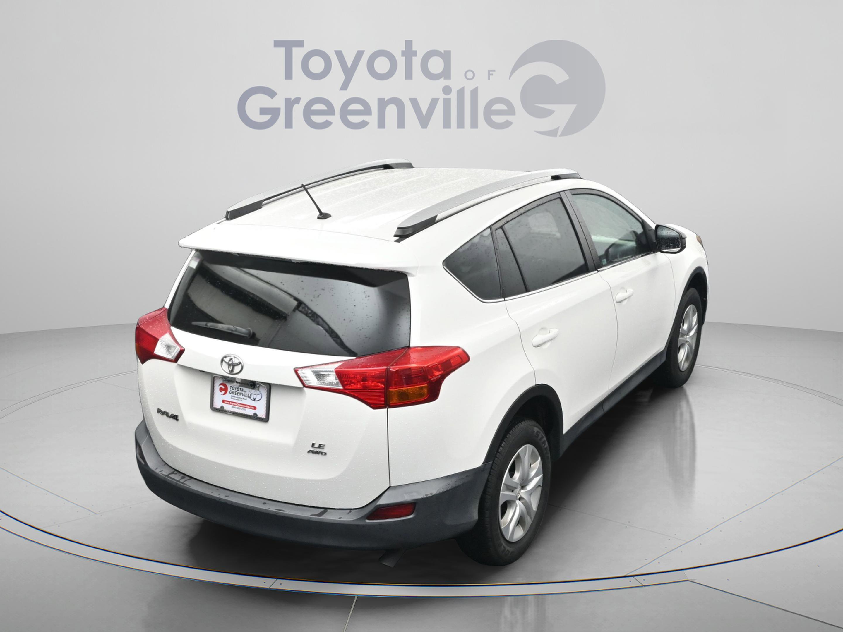 Used 2015 Toyota RAV4 LE AWD/4WD image 13