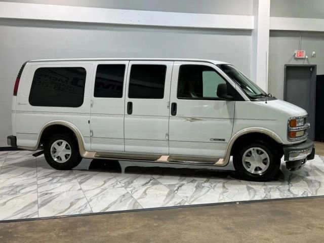 Used 2002 Chevrolet Express 1500 w/ LS Preferred Equipment Group RWD image 5