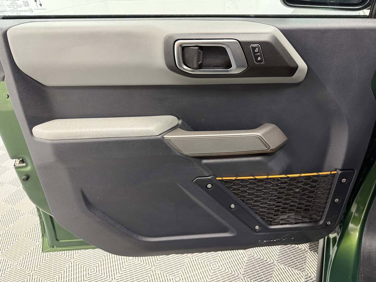 Used 2023 Ford Bronco Badlands w/ Sasquatch Package image 12