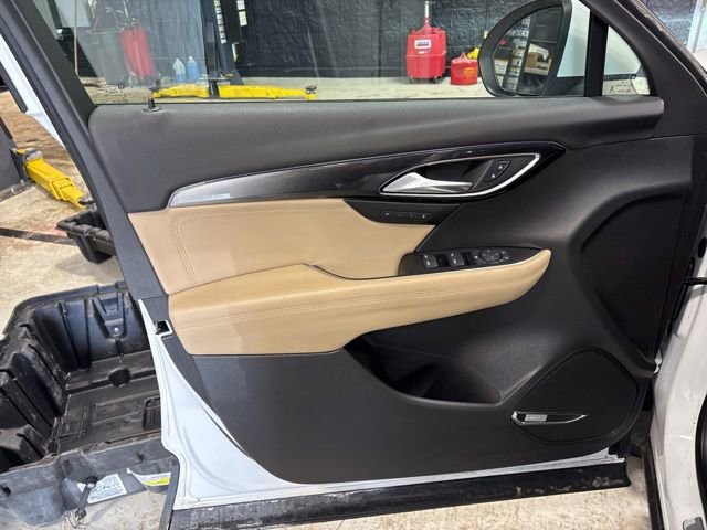 Used 2024 Buick Envision Preferred image 9