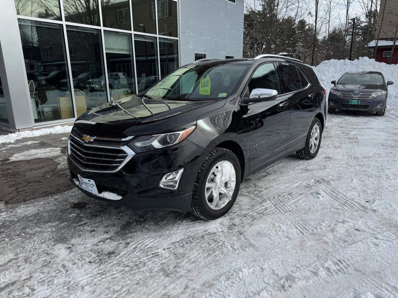 Used 2021 Chevrolet Equinox Premier image 1