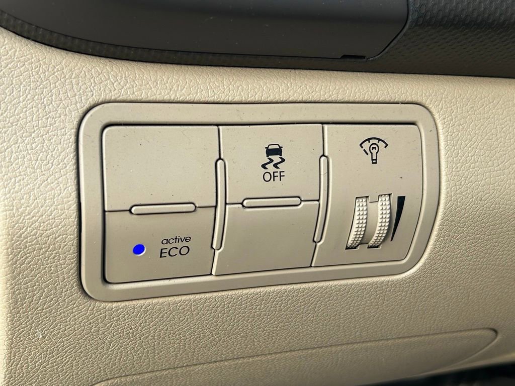 Used 2014 Hyundai Accent GLS image 16