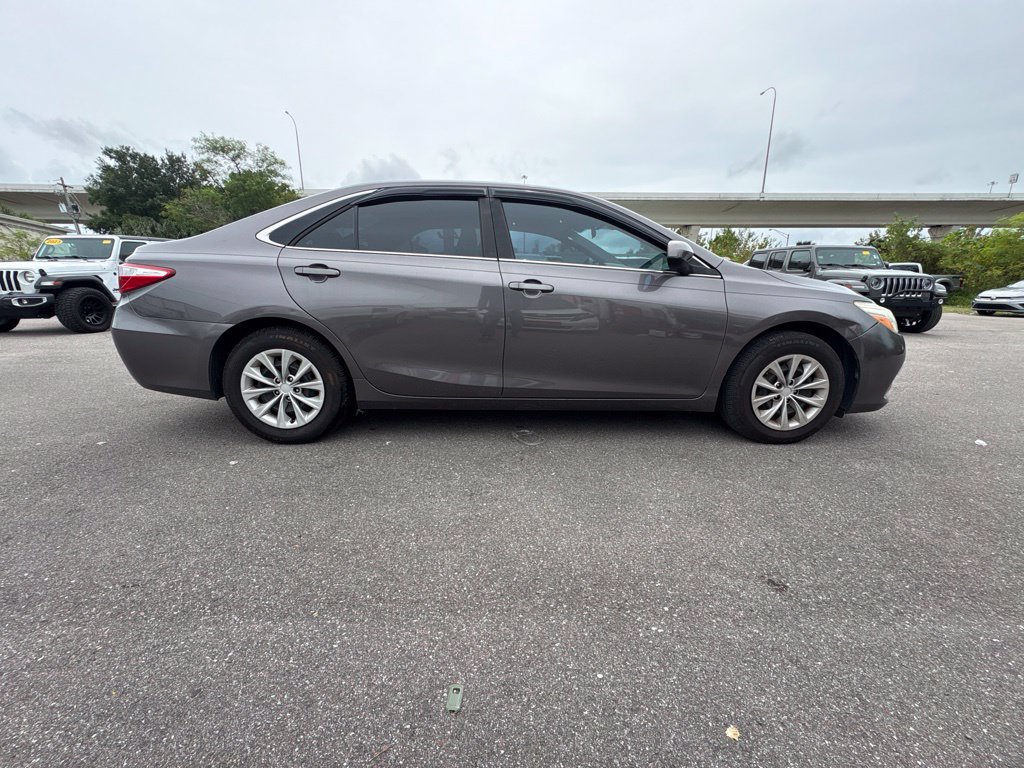 Used 2015 Toyota Camry LE w/ Moonroof Package FWD image 2