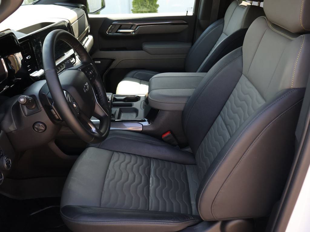 Certified 2025 Chevrolet Silverado 1500 ZR2 AWD/4WD image 23