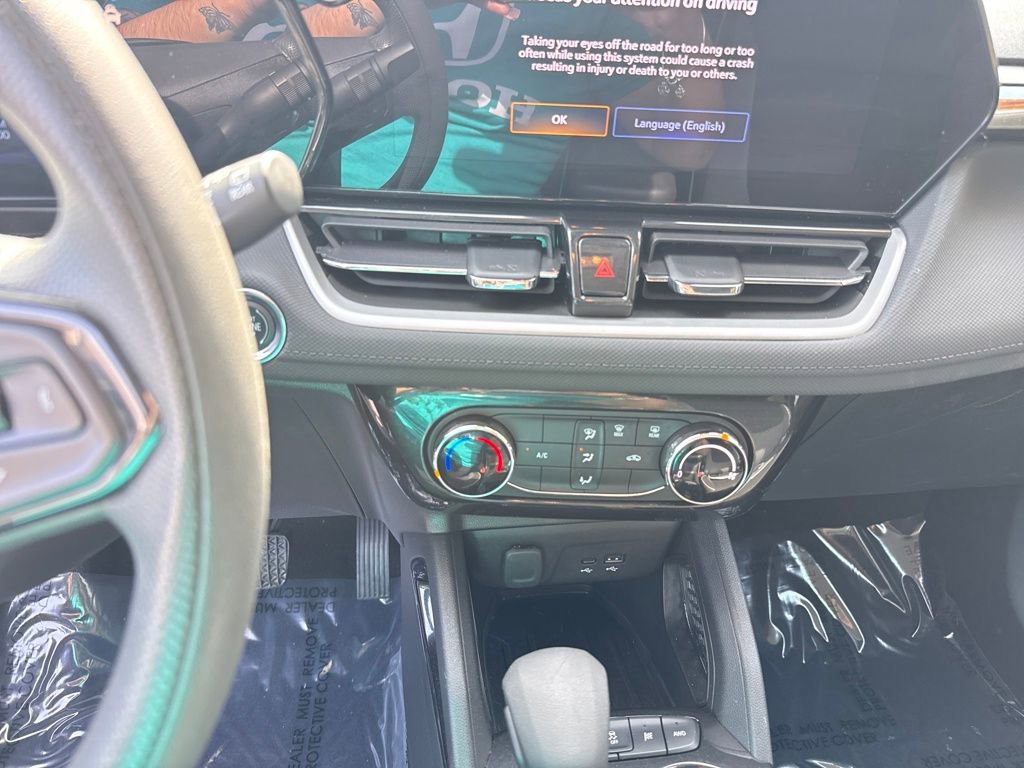 Used 2025 Chevrolet TrailBlazer LT image 20