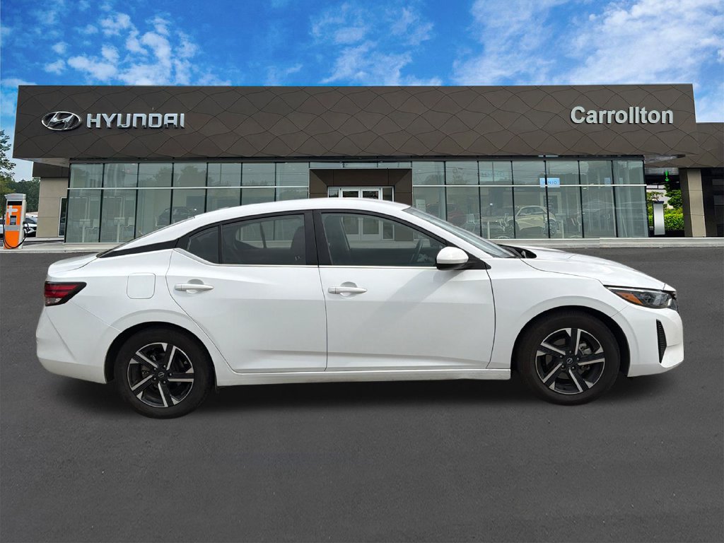 Used 2024 Nissan Sentra SV FWD image 4