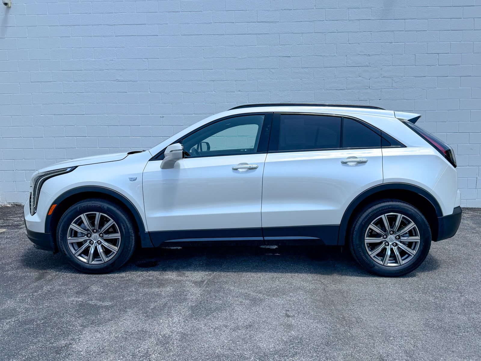 Used 2023 Cadillac XT4 Sport w/ Driver Assist Package AWD/4WD image 10