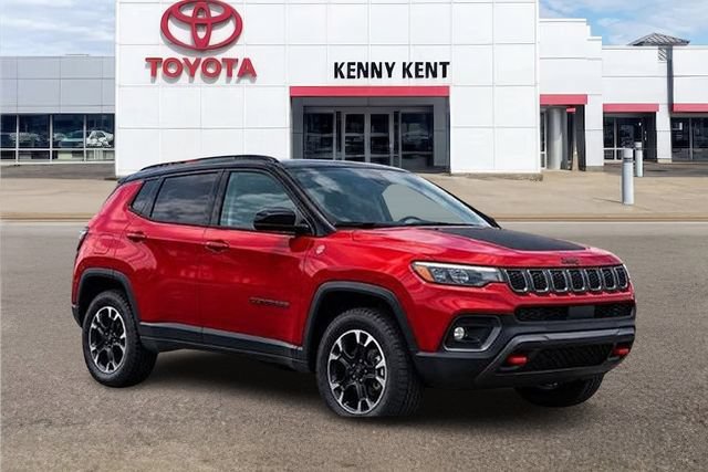 Used 2025 Jeep Compass Trailhawk