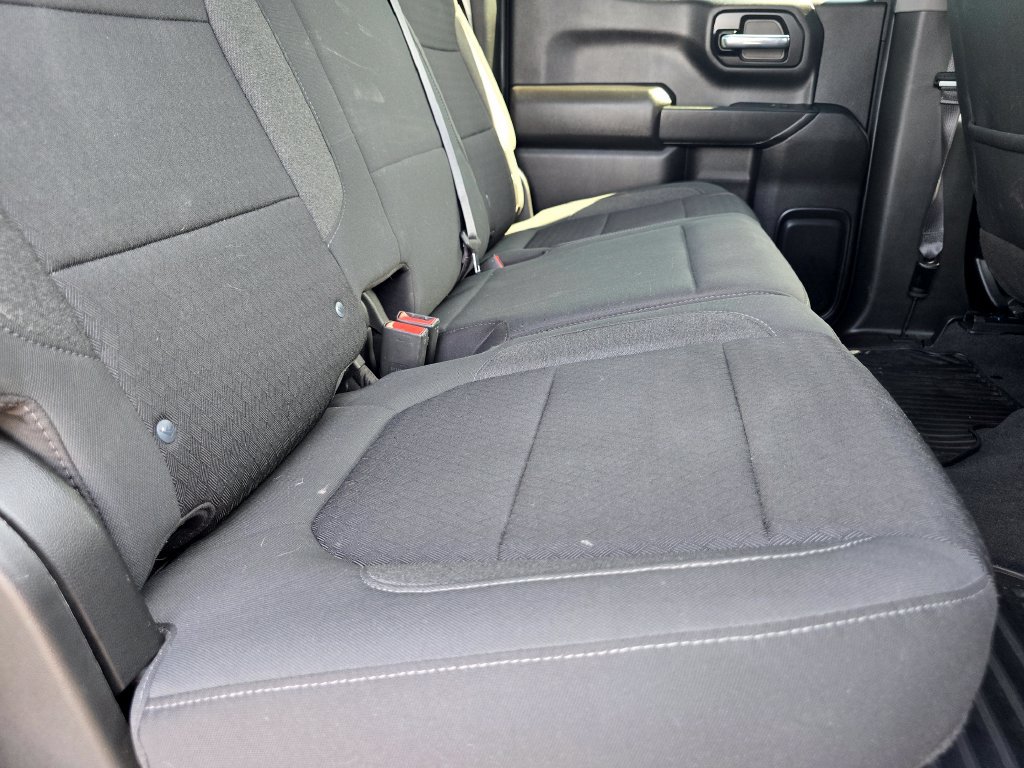 Used 2022 Chevrolet Silverado 1500 LT AWD/4WD image 15