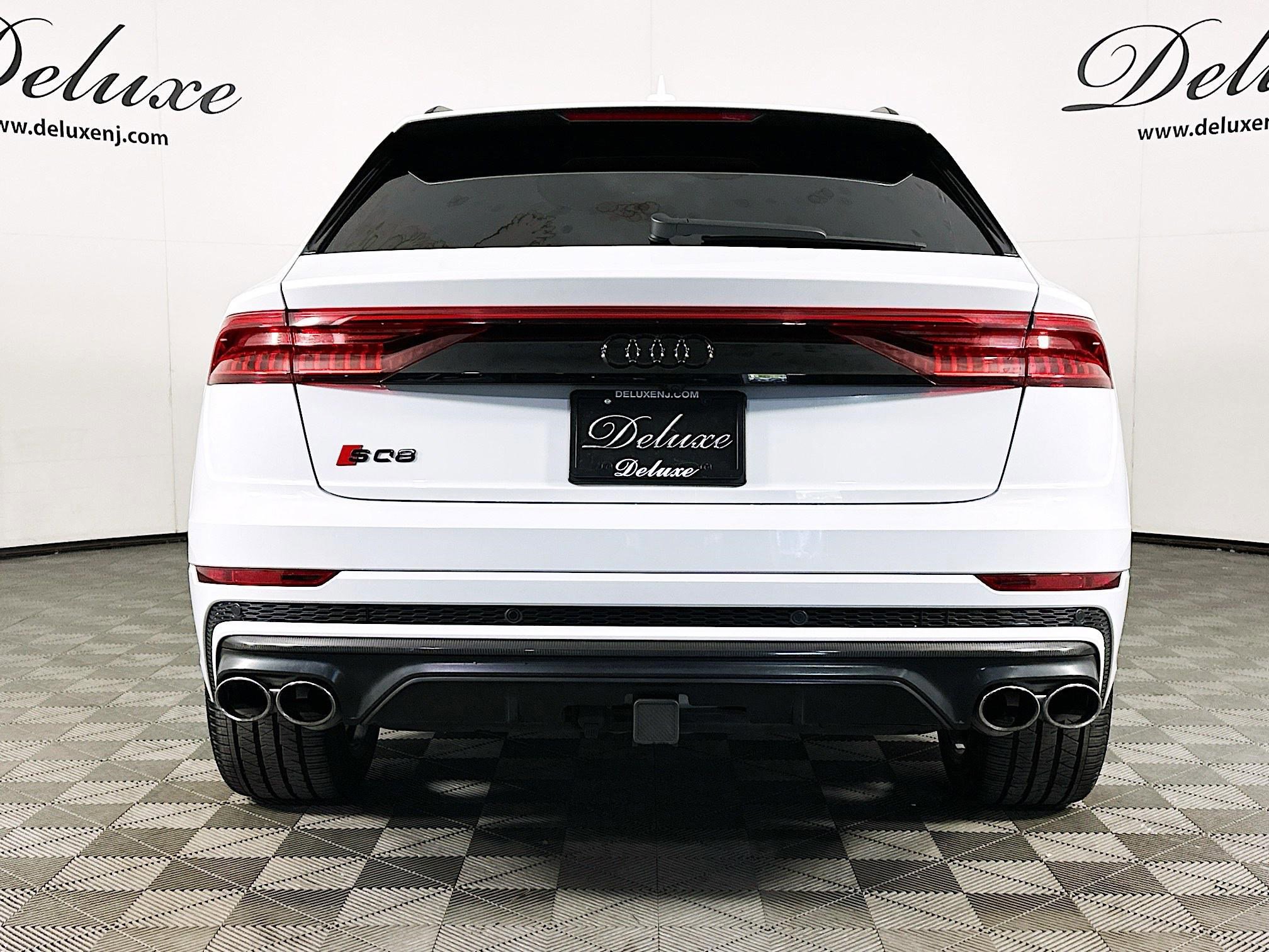 Used 2023 Audi SQ8 Premium Plus w/ SQ8 Luxury Package AWD/4WD image 5