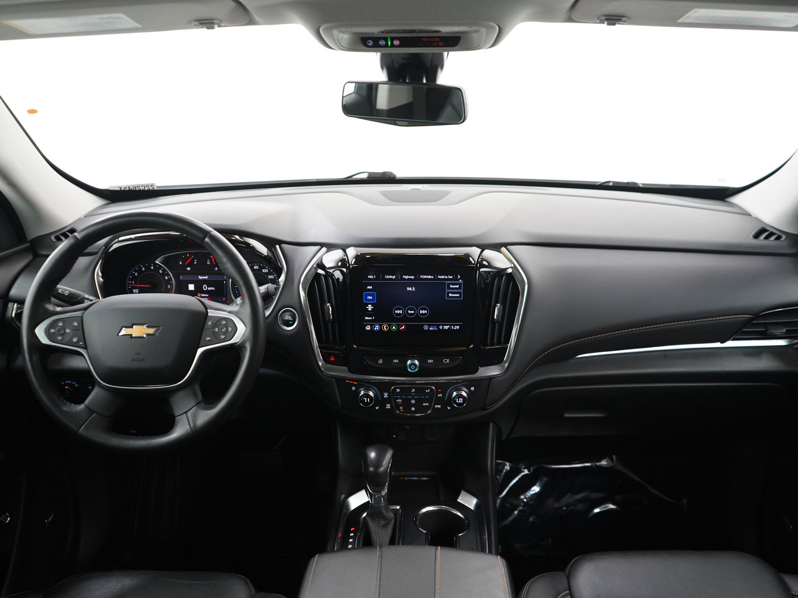 Used 2021 Chevrolet Traverse Premier w/ Redline Edition AWD/4WD image 14