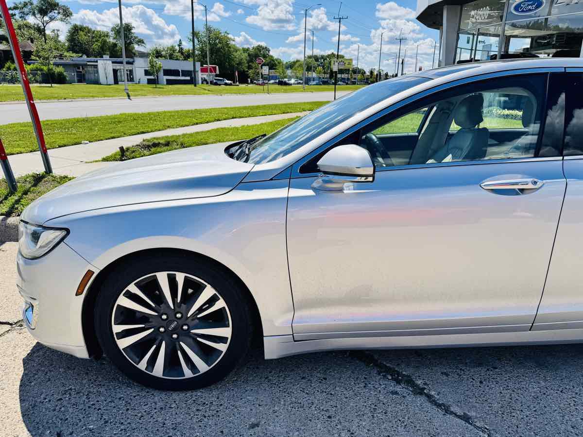 Used 2017 Lincoln MKZ Reserve w/ Climate Package AWD/4WD image 8