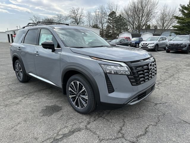 New 2026 Nissan Pathfinder Platinum w/ Cargo Package AWD/4WD image 11