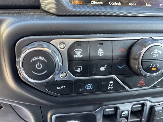 Used 2022 Jeep Wrangler Unlimited Rubicon 4xe w/ Cold Weather Group image 20