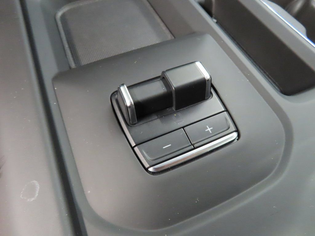 Used 2024 GMC Sierra 3500 Denali Ultimate image 56