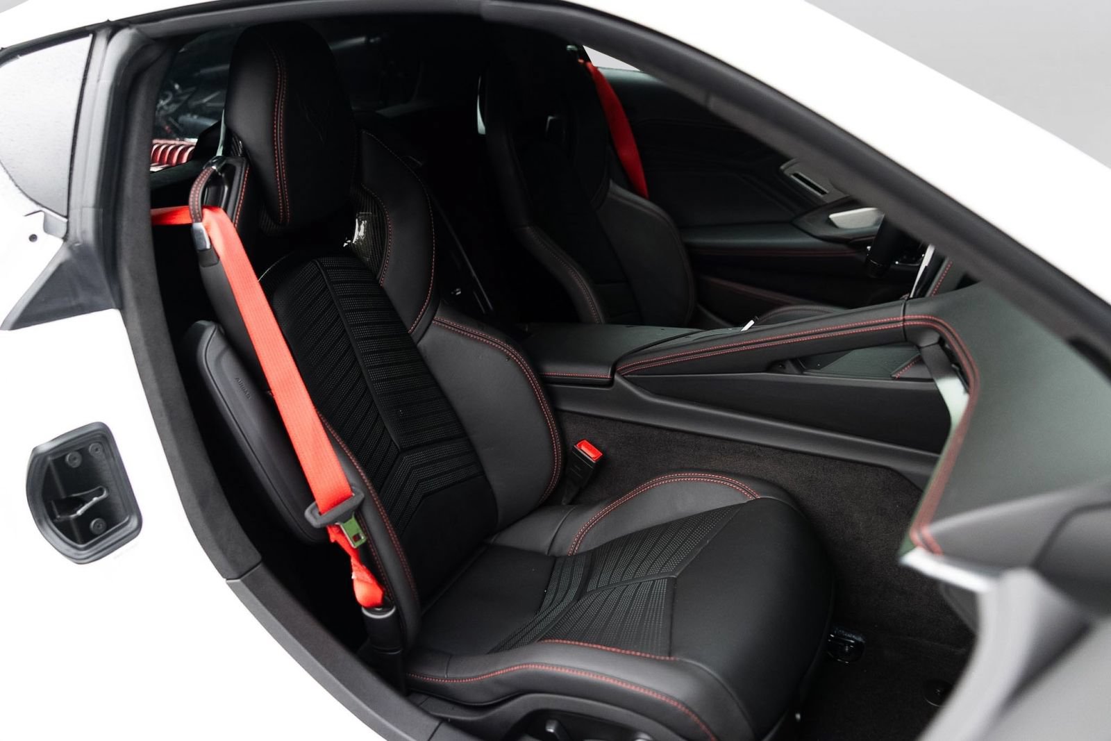 Used 2026 Chevrolet Corvette Z06 w/ Z07 Performance Package RWD image 11