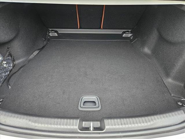 Used 2025 Mercedes-Benz C 300 Sedan image 6