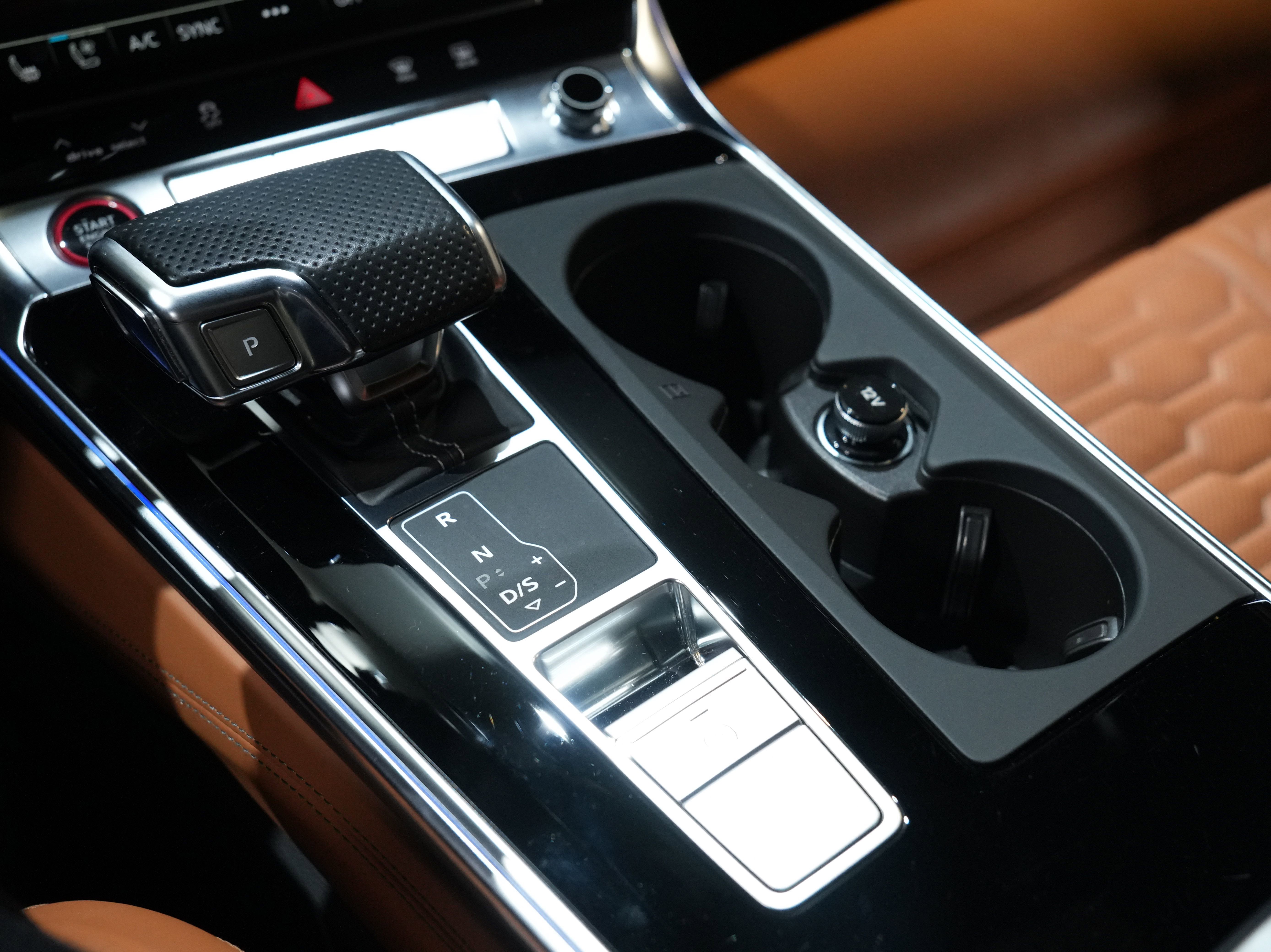 Used 2022 Audi RS 6 image 46