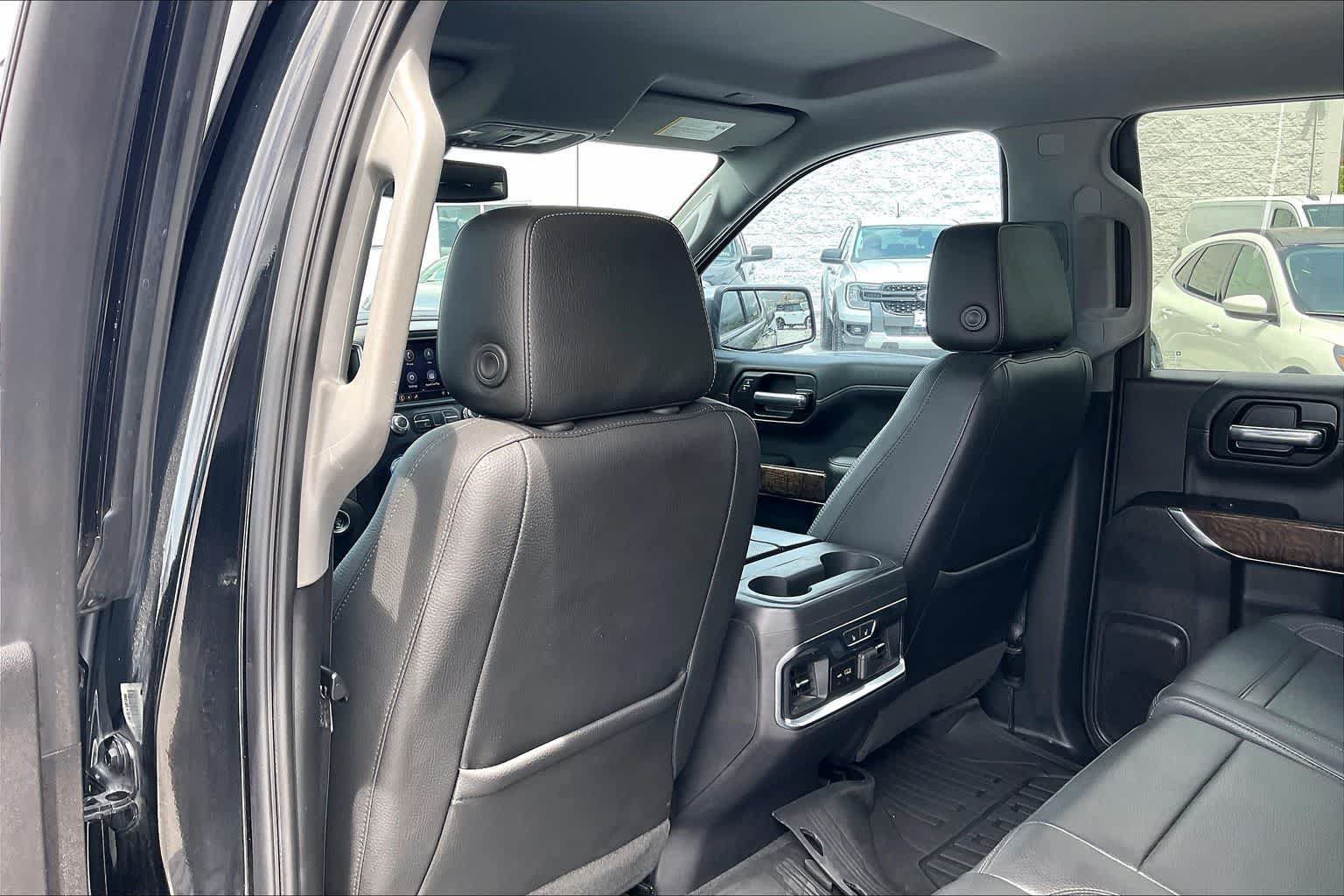 Used 2022 GMC Sierra 1500 Elevation w/ Preferred Package AWD/4WD image 12