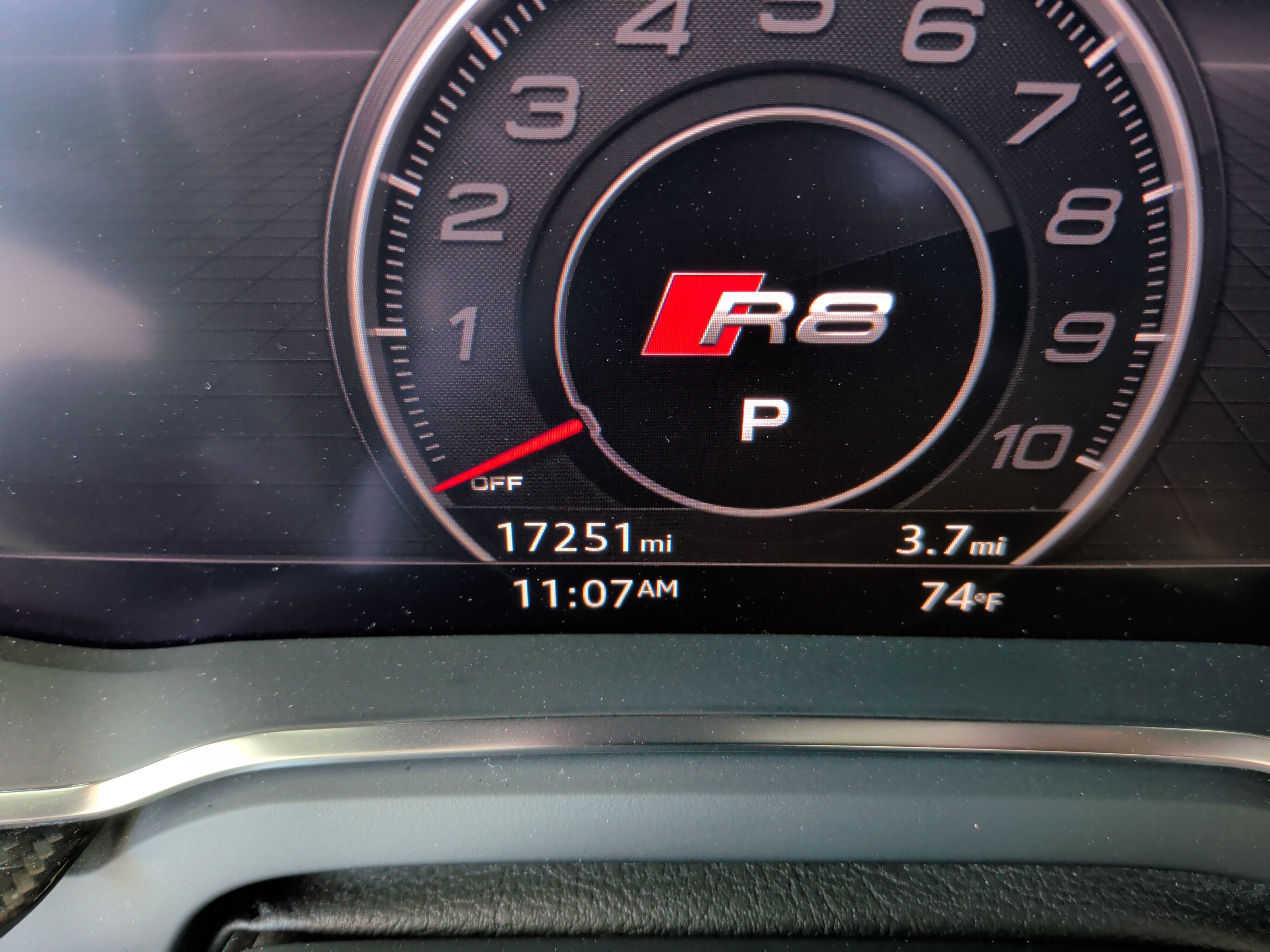 Used 2021 Audi R8 V10 w/ Premium Package RWD image 20