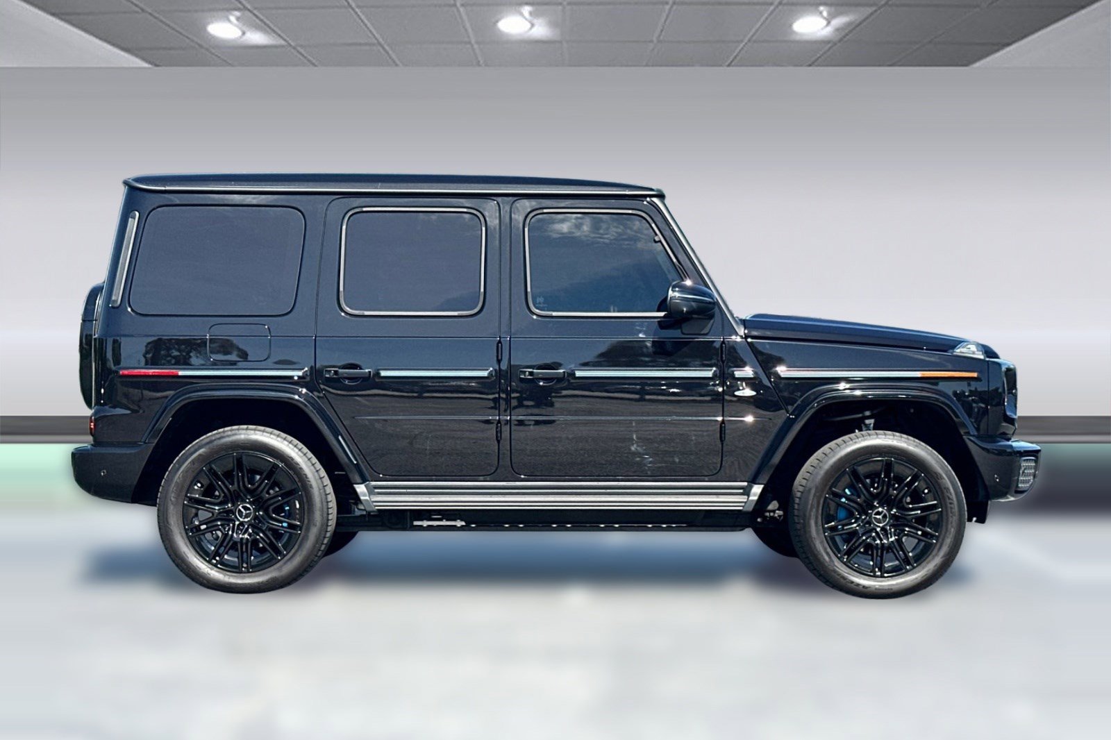 Used 2025 Mercedes-Benz G 580 w/ EQ Technology image 7