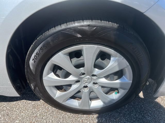 Used 2022 Toyota Corolla LE image 20