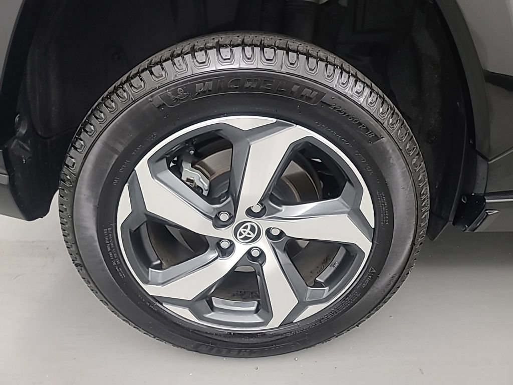 Used 2025 Toyota RAV4 SE w/ Weather & Moonroof Package AWD/4WD image 13