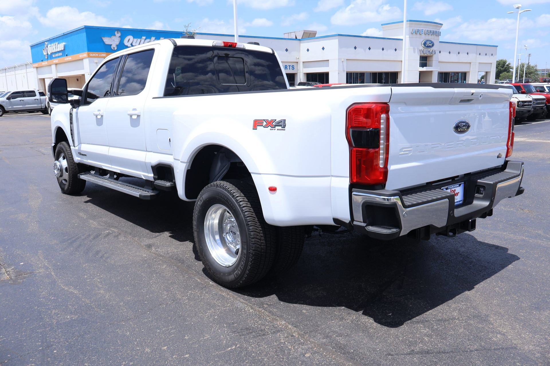 New 2026 Ford F350 Lariat w/ FX4 Off-Road Package AWD/4WD image 23