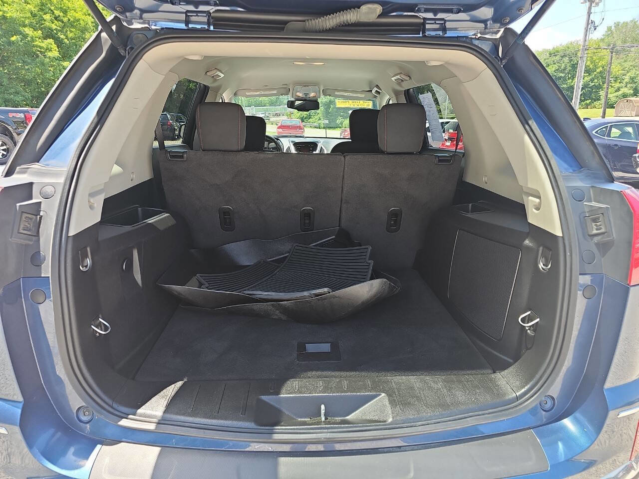 Used 2017 GMC Terrain SLE w/ Chrome Edition image 18