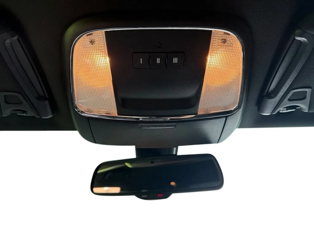 Used 2018 Dodge Charger R/T RWD image 25