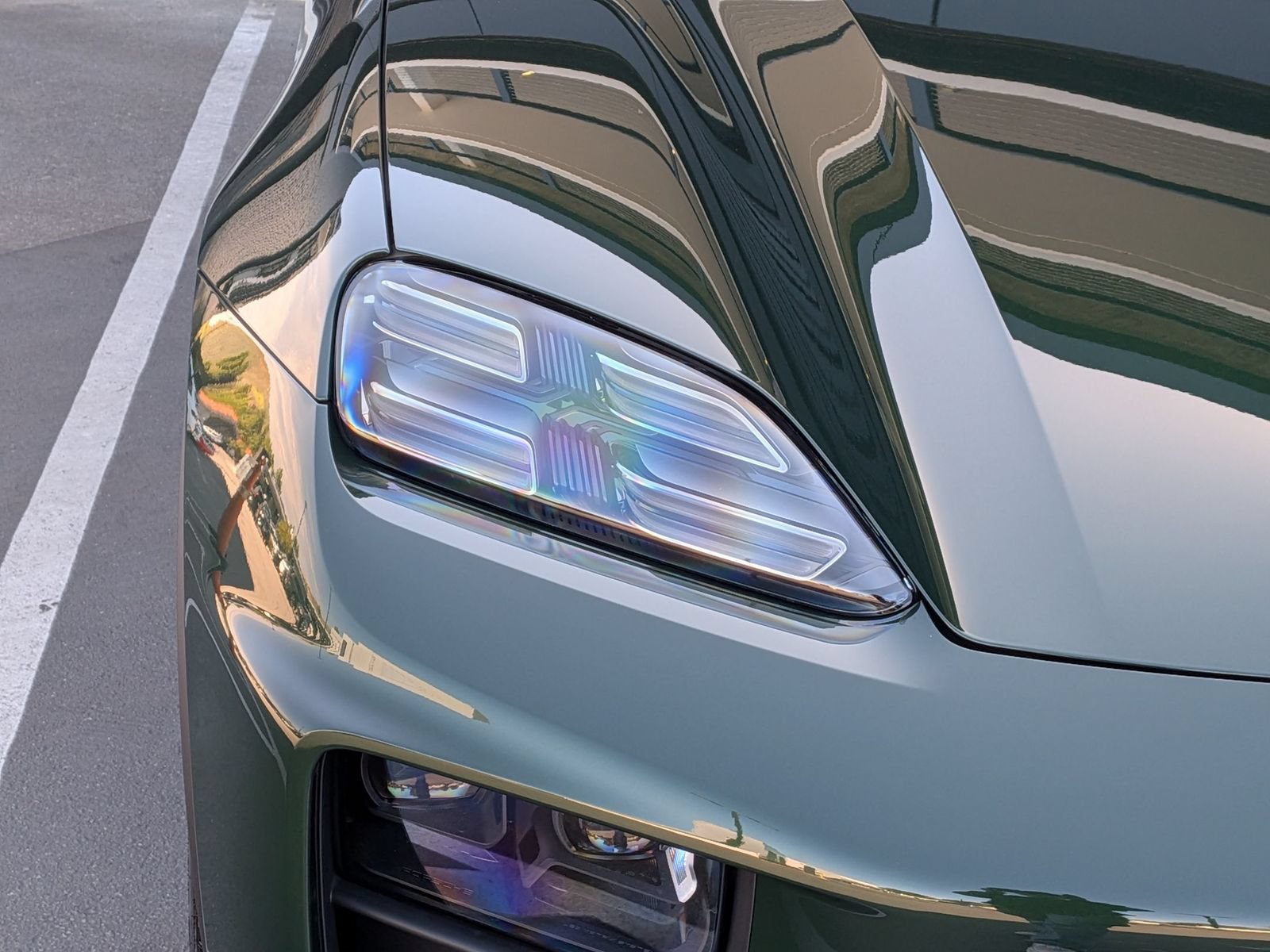 New 2026 Porsche Macan Electric RWD image 13