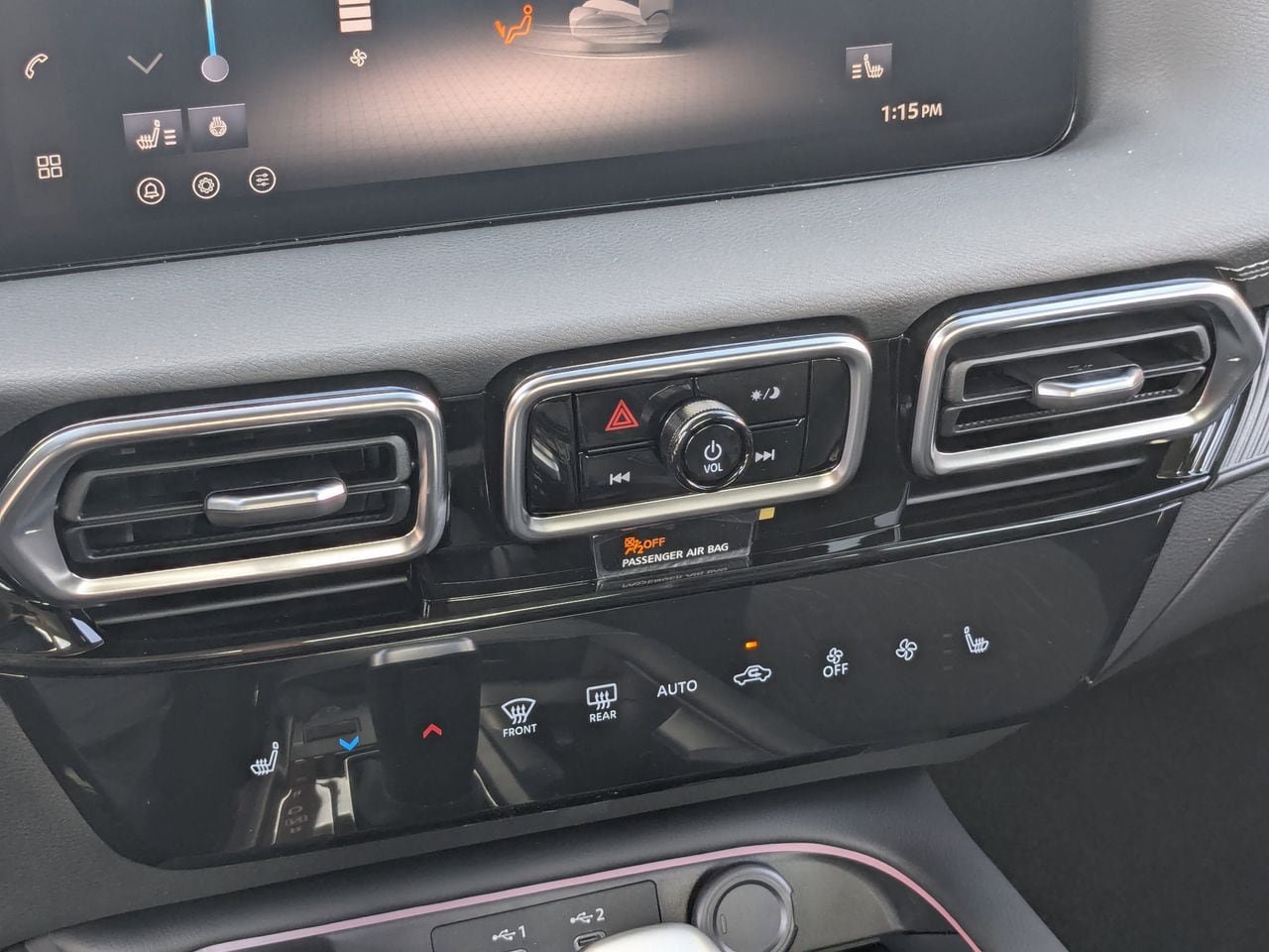 Certified 2026 Nissan Sentra SV w/ SV Convenience Package FWD image 17