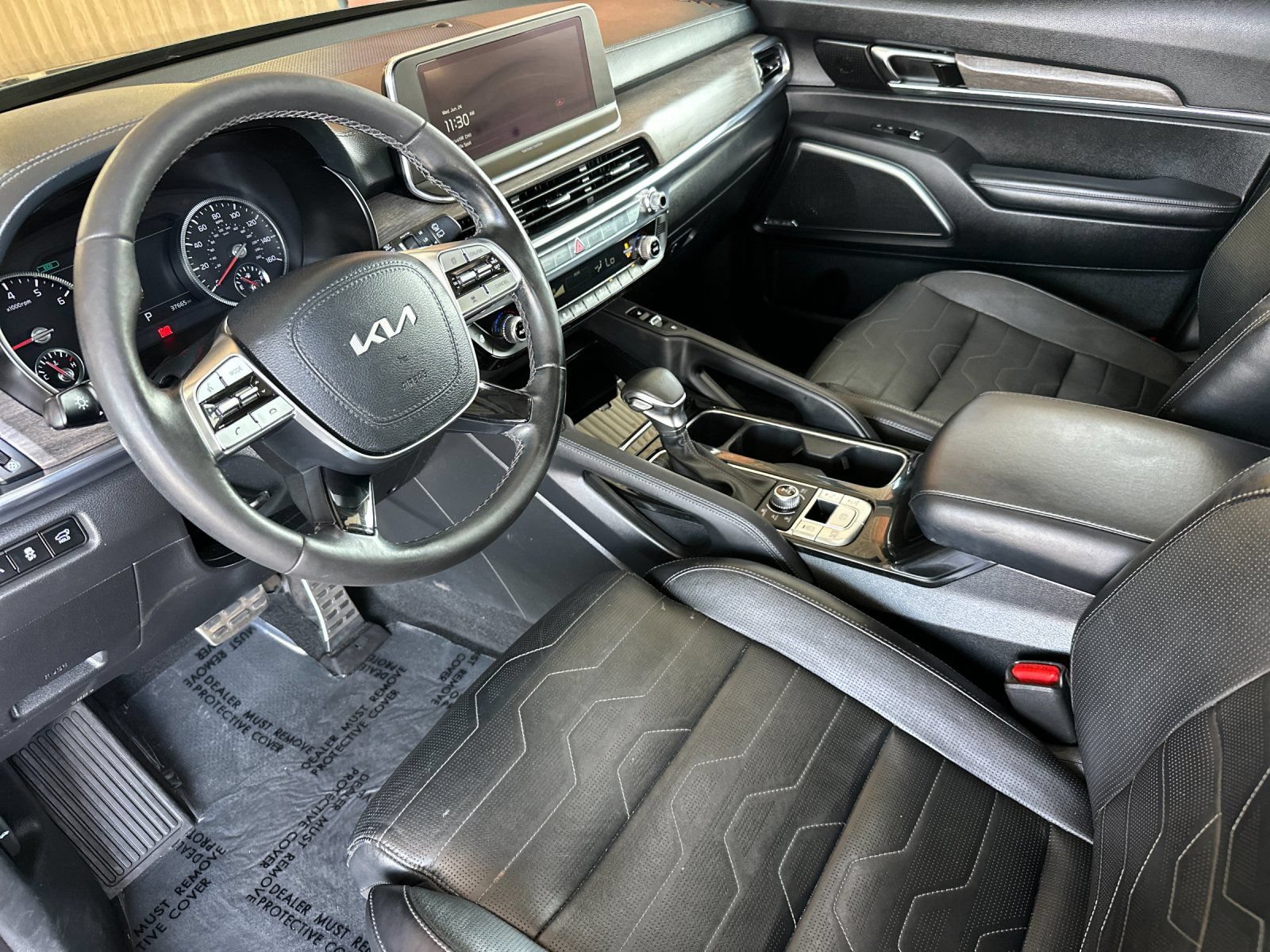 Certified 2022 Kia Telluride SX w/ SX Prestige Package AWD/4WD image 12