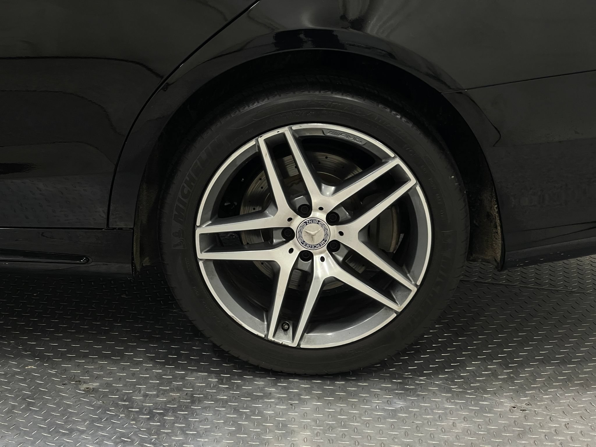 Used 2015 Mercedes-Benz S 550 4MATIC Sedan image 36