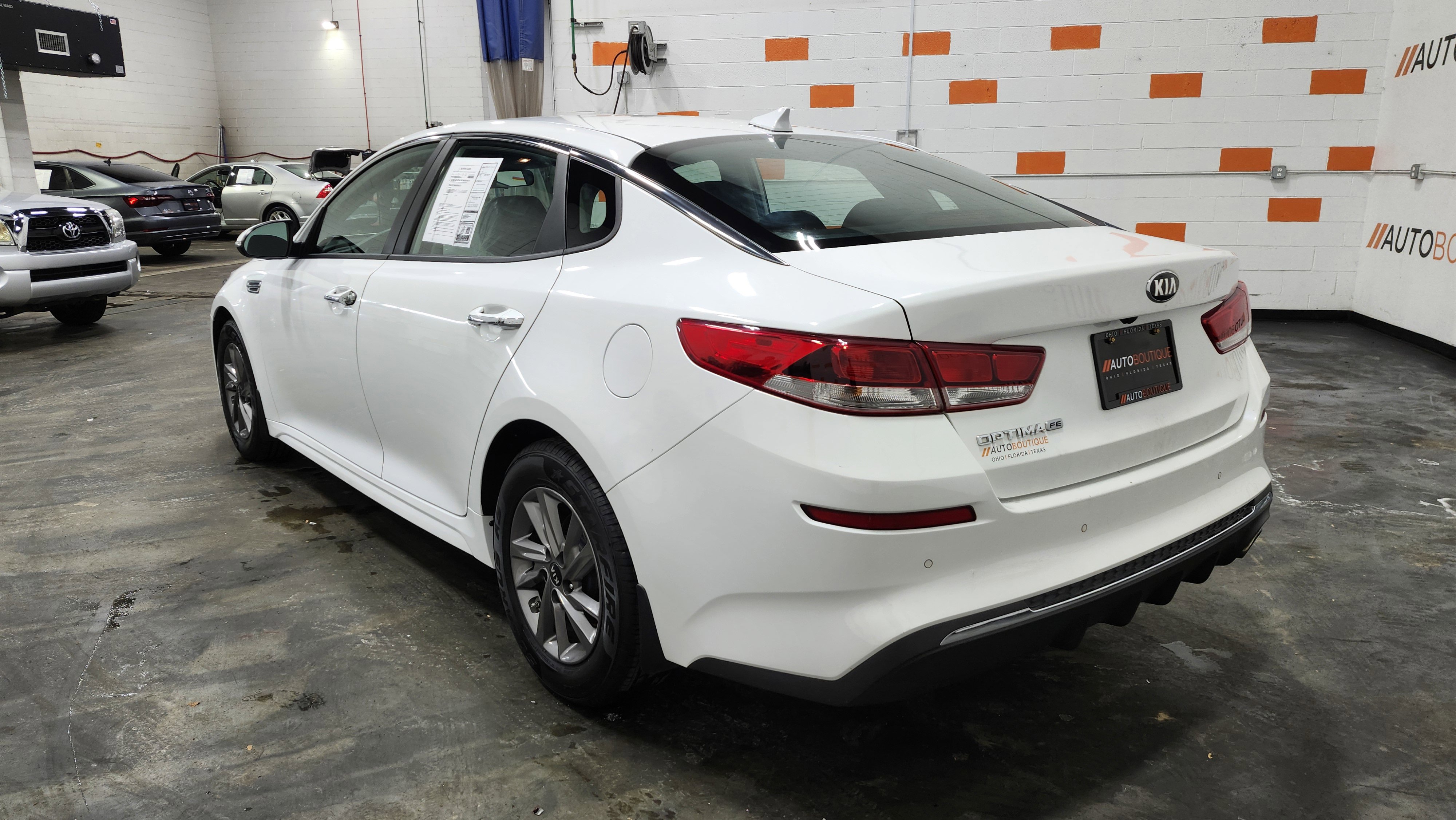 Used 2020 Kia Optima LX image 14