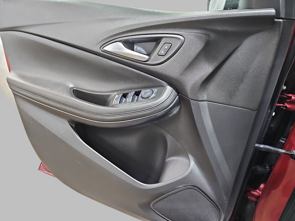 Certified 2023 Buick Encore GX Preferred w/ Cold Weather Comfort Package image 31