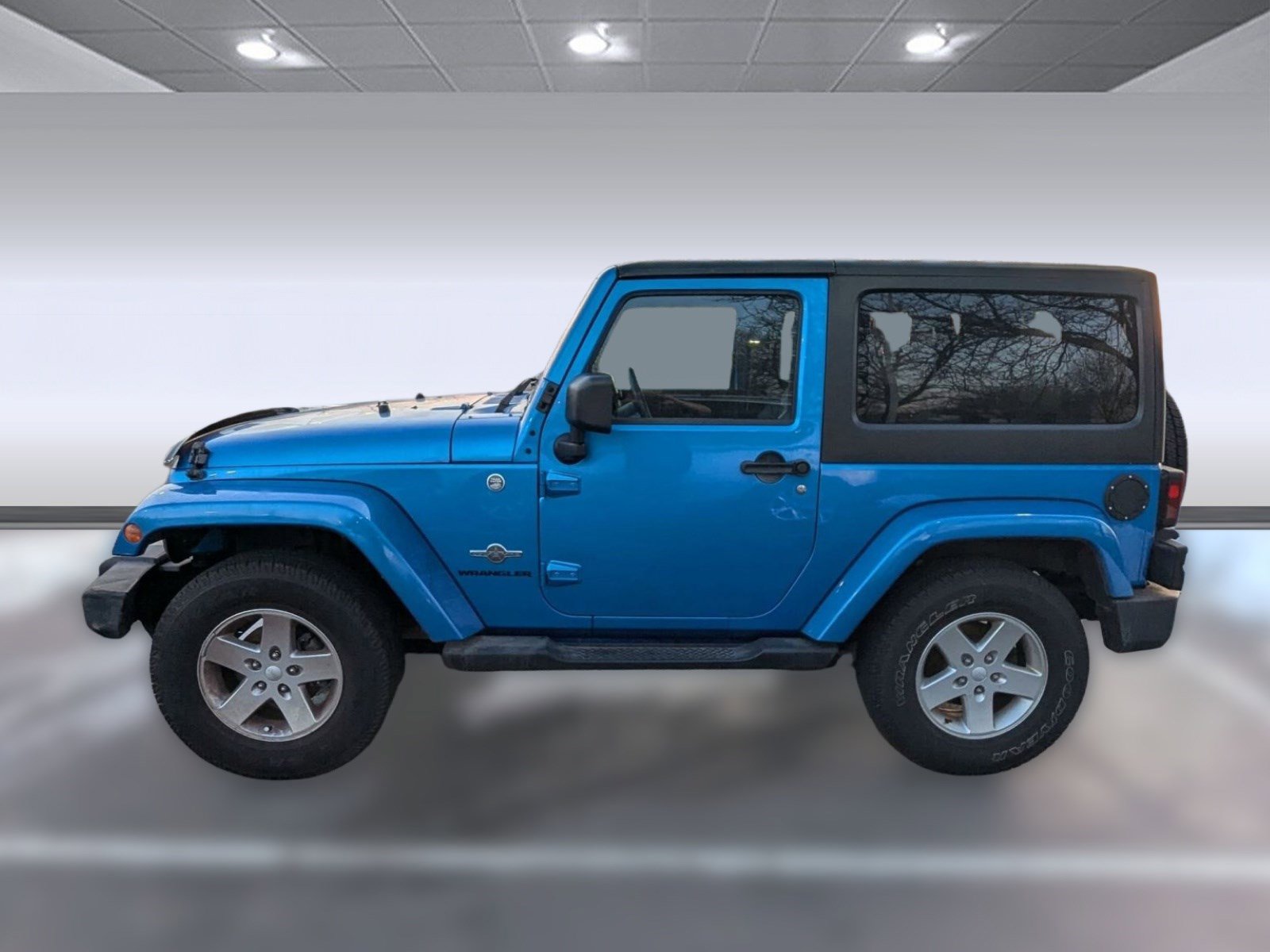 Used 2014 Jeep Wrangler Freedom Edition image 2